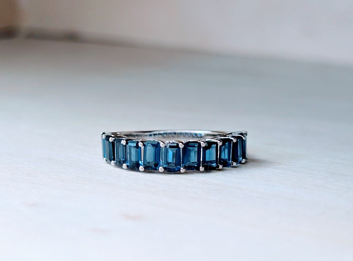 Lab Grown Blue Sapphire Ring Set In 14K White Gold