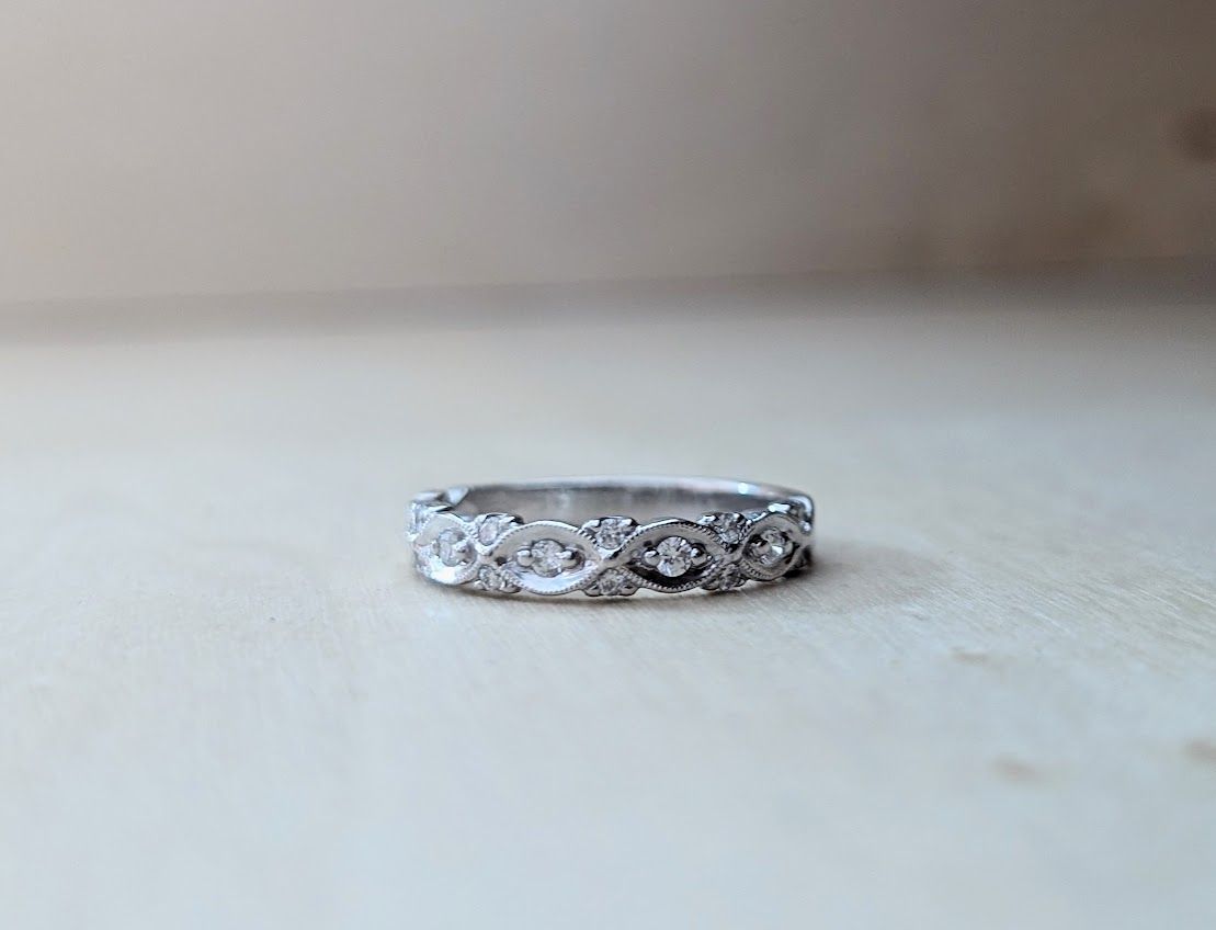 Vintage Inspired Shane Co Natural Diamond Anniversary Band in 14k White Gold Size 7.5