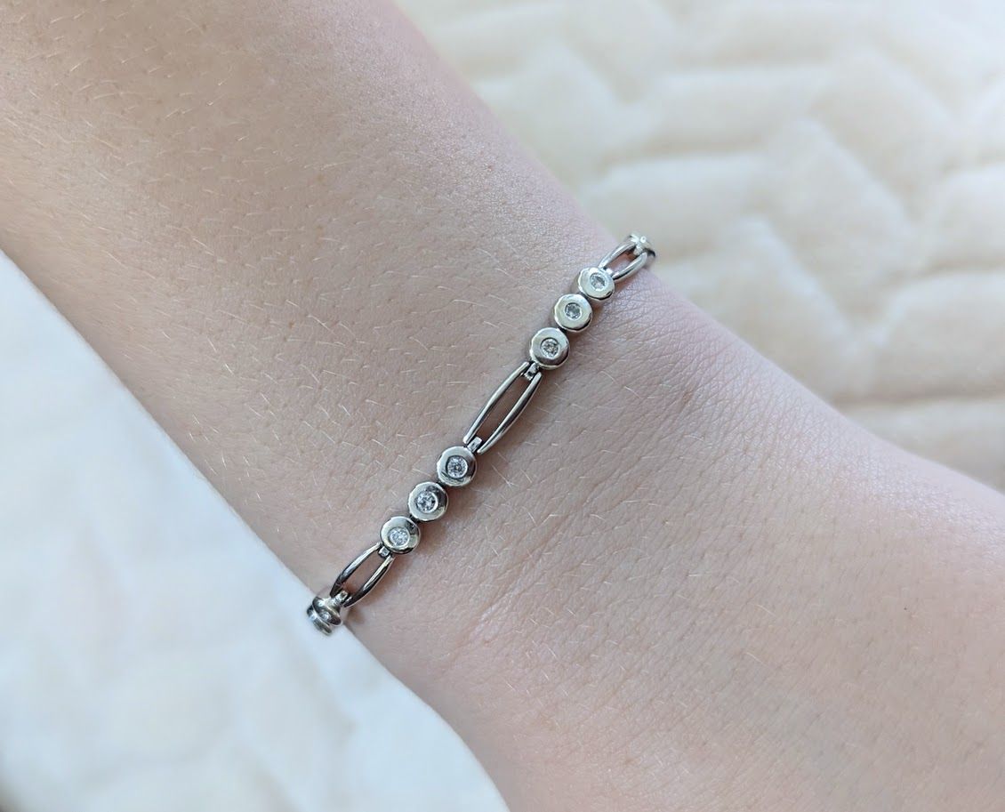 Natural Diamond Bracelet in White Gold 7.25” Long