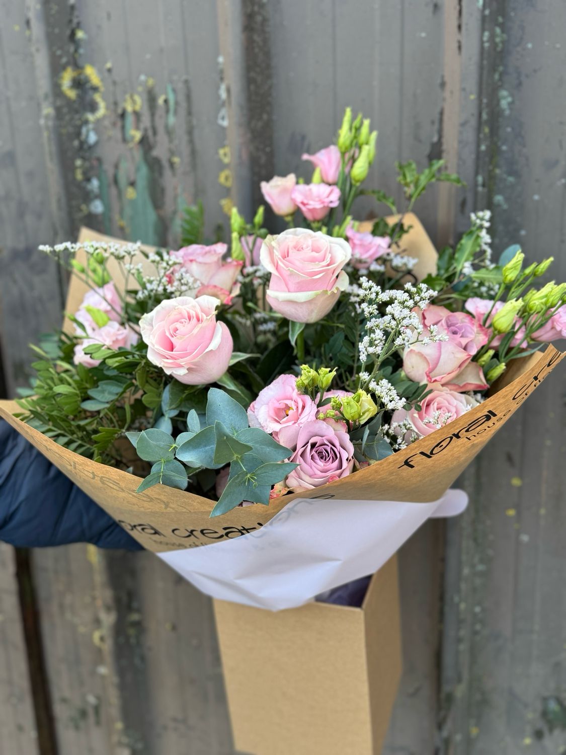 The Rose Hand-Tie 