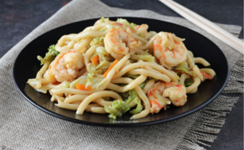 Udon saltato
