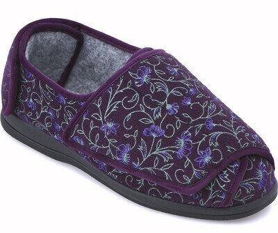 Best slippers for swollen feet