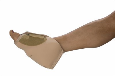DermaSaver Stay-Put Heel Protector