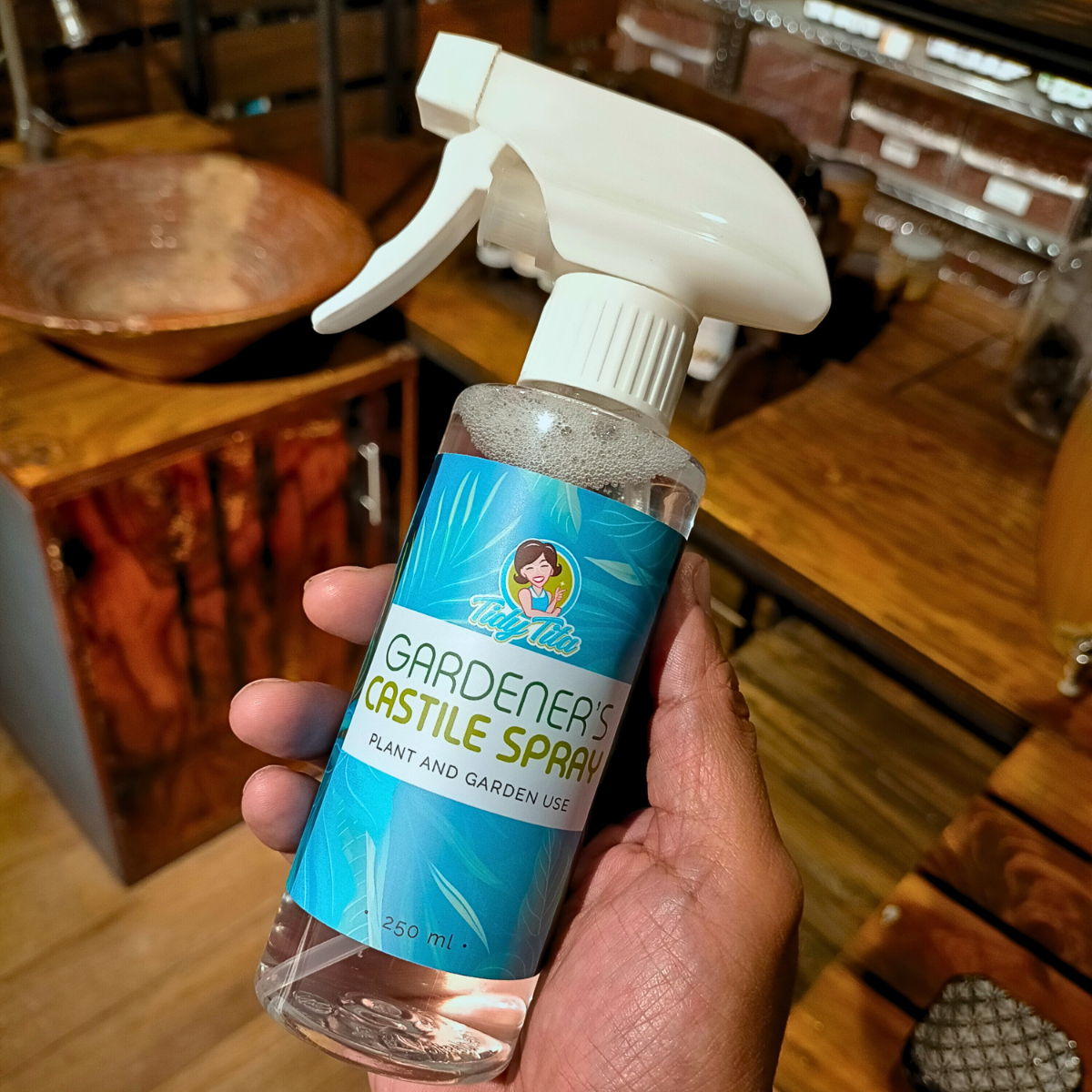 Gardener&#39;s Castile Spray