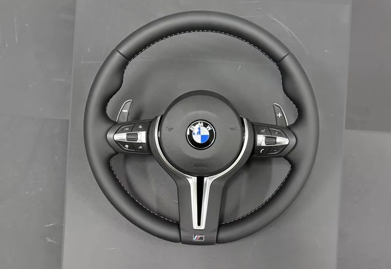 Lenkrad für BMW Individuell mit Vibration, Lenkradheizung, ACC