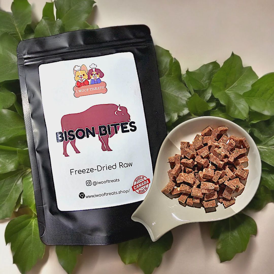 I WOOF TREATS Bison Bites - small