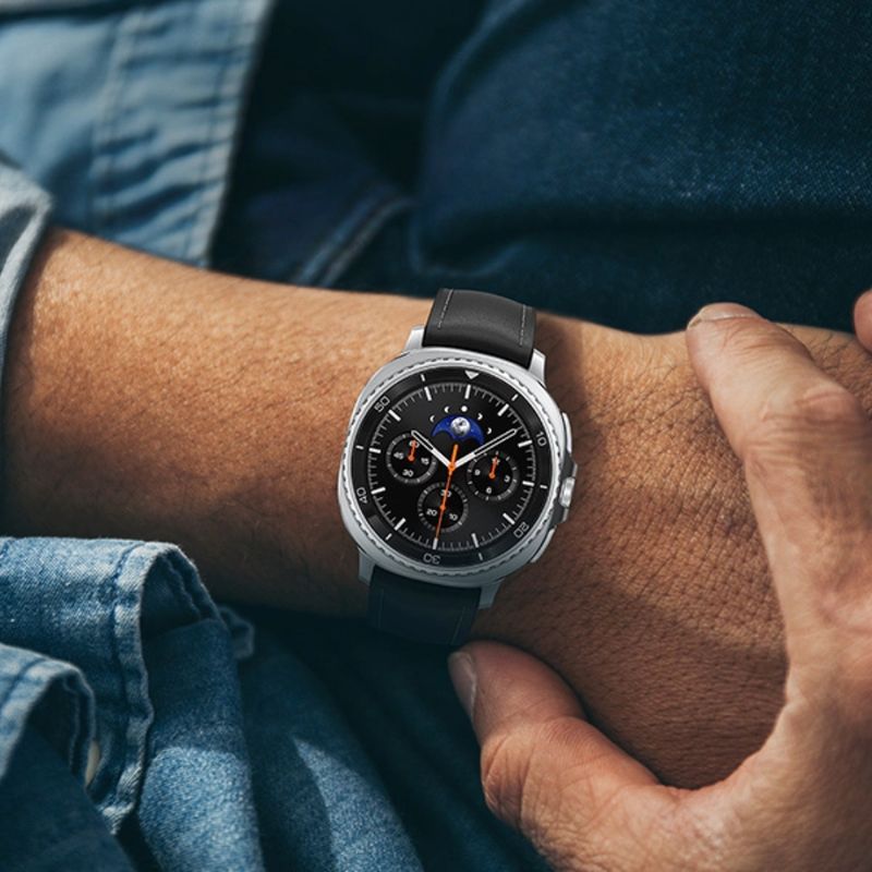 SAMSUNG Galaxy Watch8 Classic SM-L500