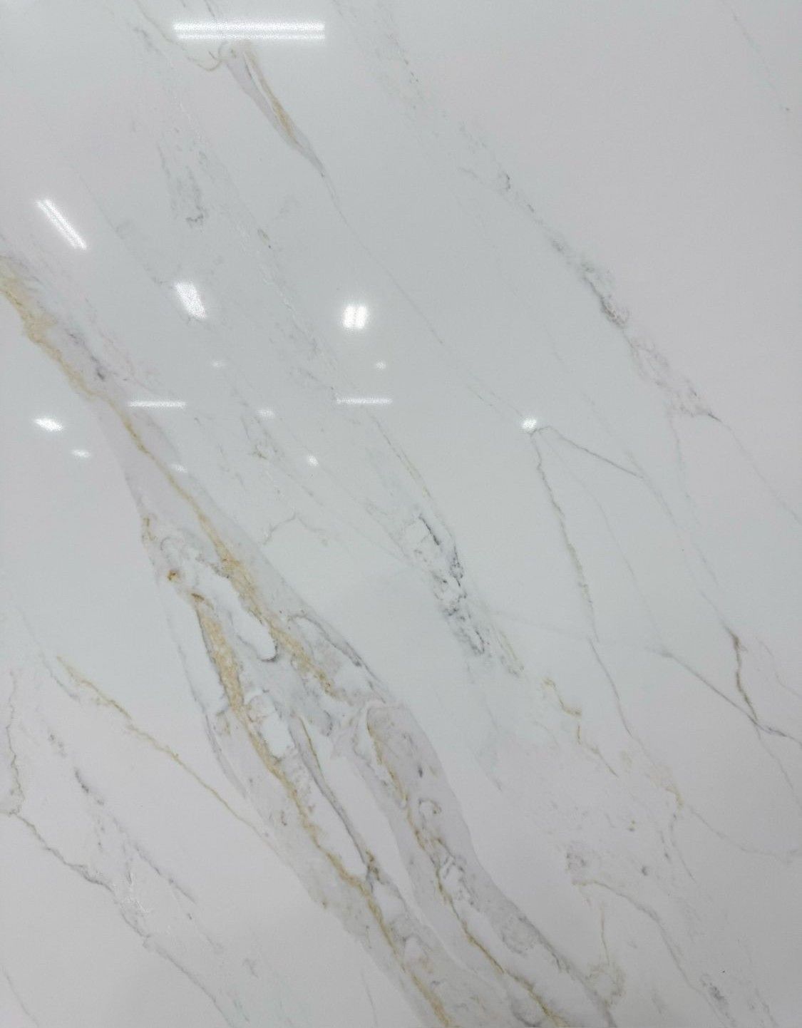 Calacatta Camila Luxury Quartz Super Jumbo
