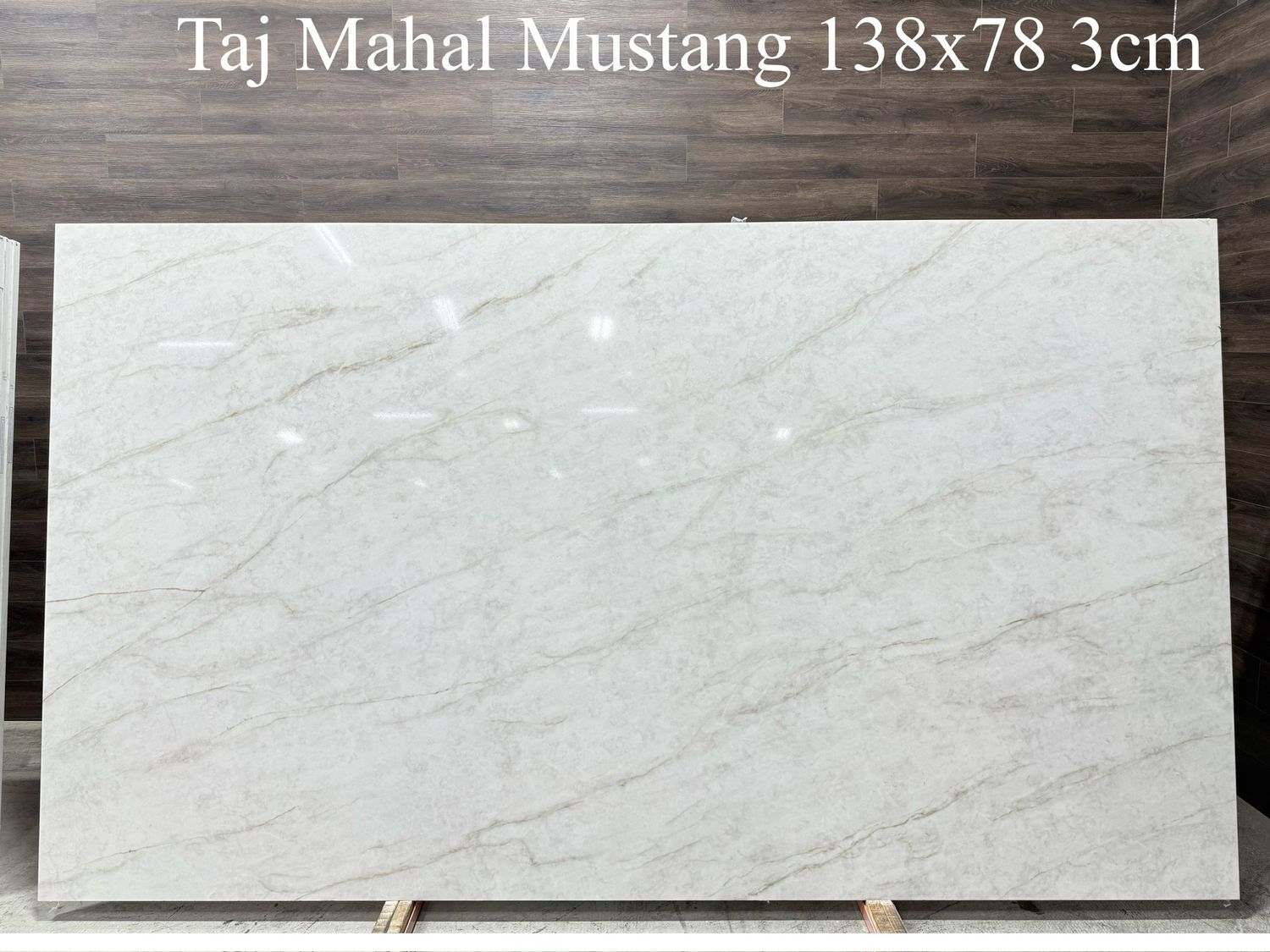 Taj Mahal Mustang Luxury Quartz Super Jumbo