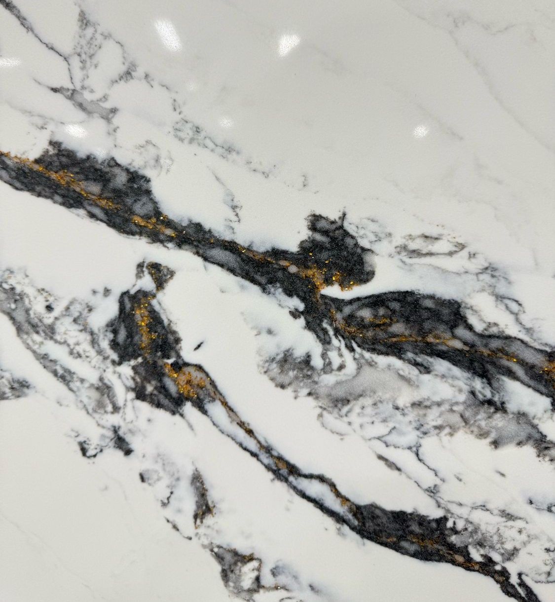 Atlantis Black Gold Luxury Quartz Super Jumbo