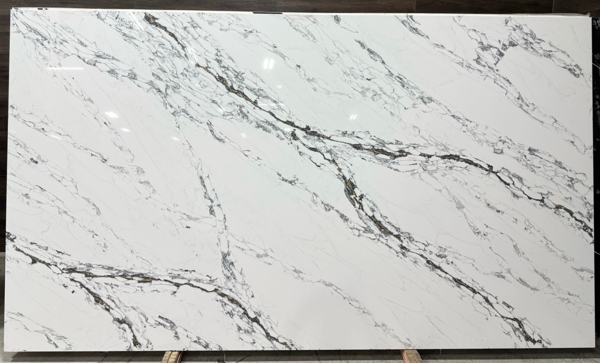 Atlantis Black Gold Luxury Quartz Super Jumbo