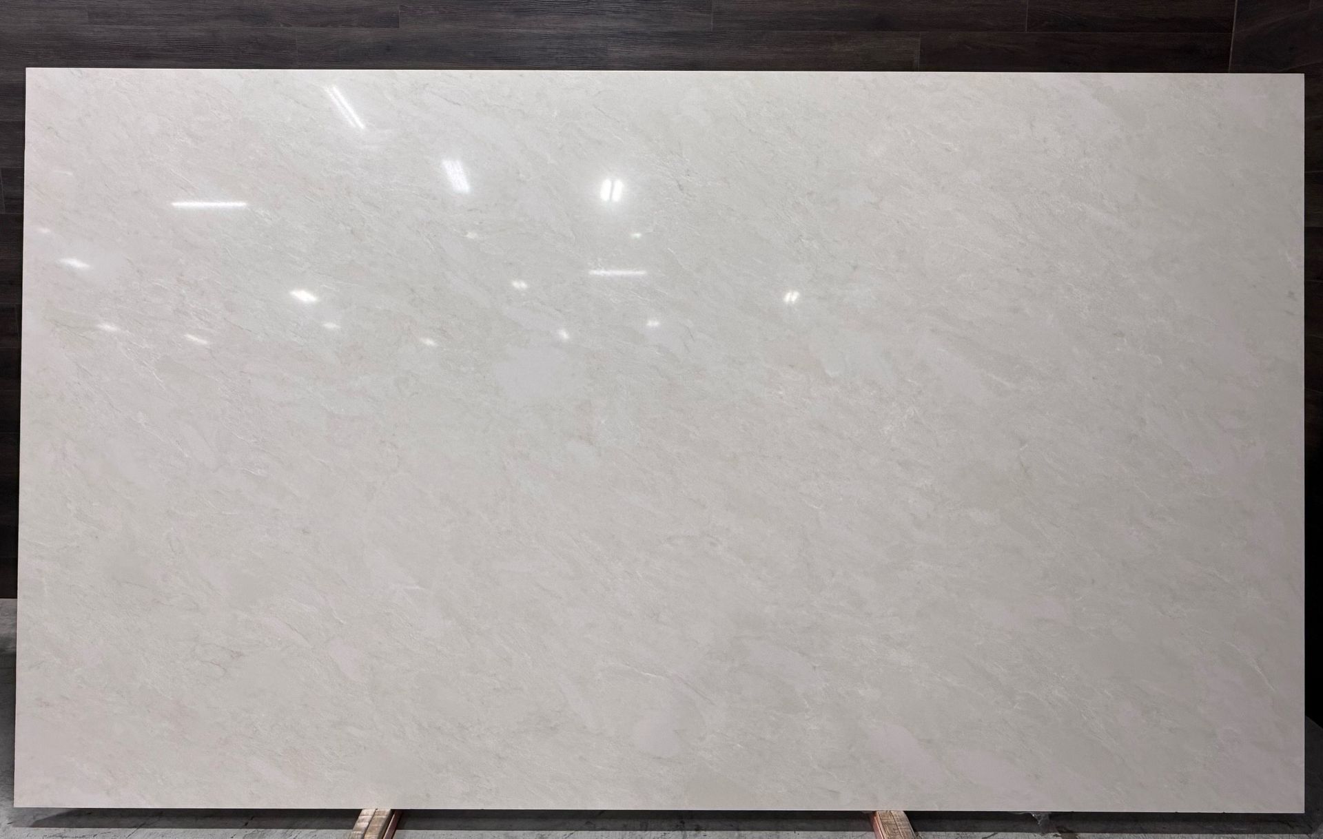 Taj Mahal Pearl Luxury Quartz