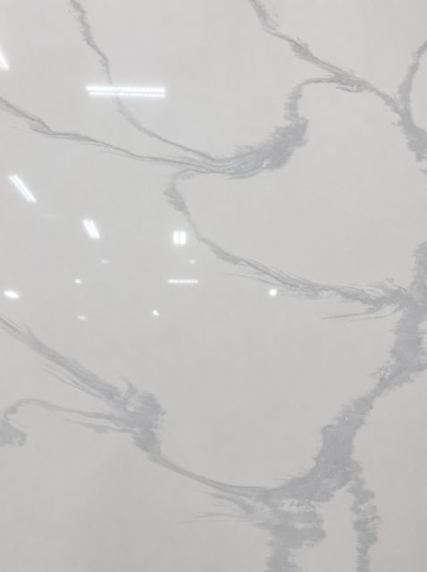 Calacatta Feather White Super Jumbo