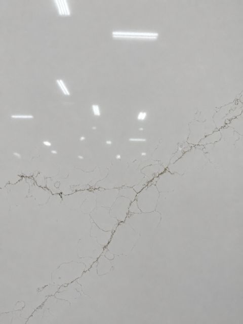 Calacatta Alvara Luxury Quartz Super Jumbo