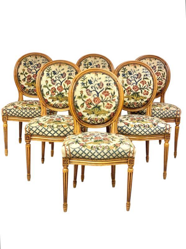 Ensemble de 6 chaises de salle à manger Louis XVI du XIXe siècle