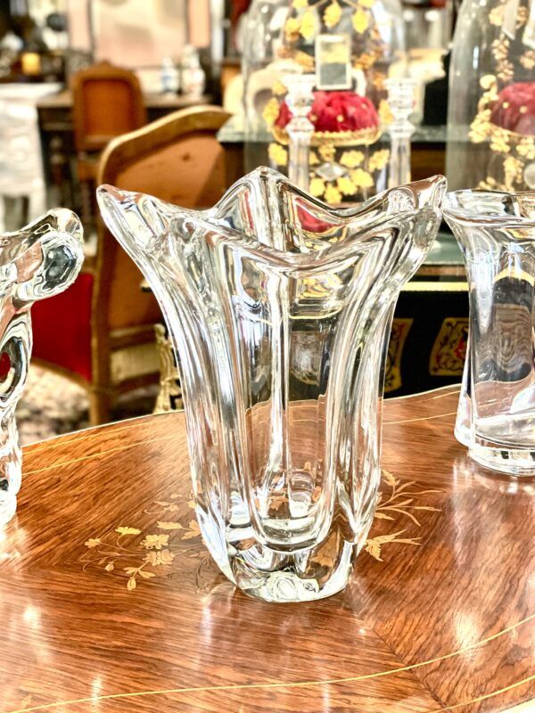 Vase en cristal lourd attribué à Daum Nancy