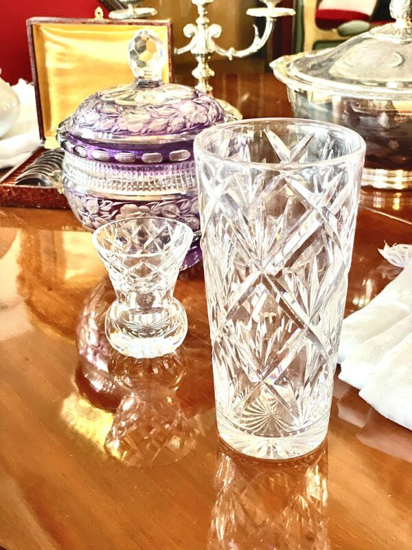 Vase en cristal taillé du XXe siècle