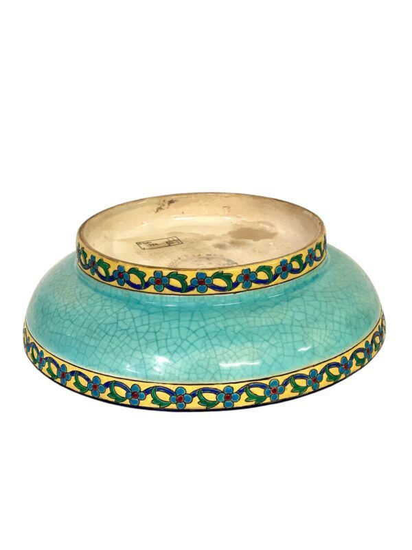 Grand bol en émail de Longwy du XIXe siècle à motifs floraux et ornithologiques