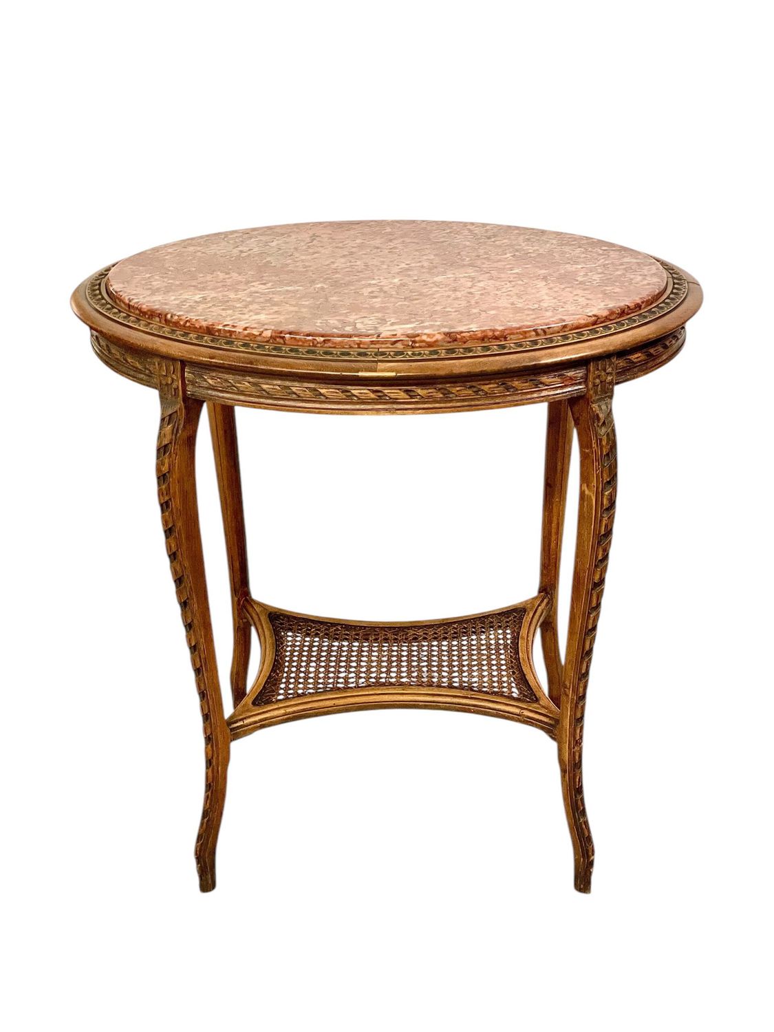 Guéridon français en noyer du XIXe siècle avec plateau en marbre rose et étagère cannée
