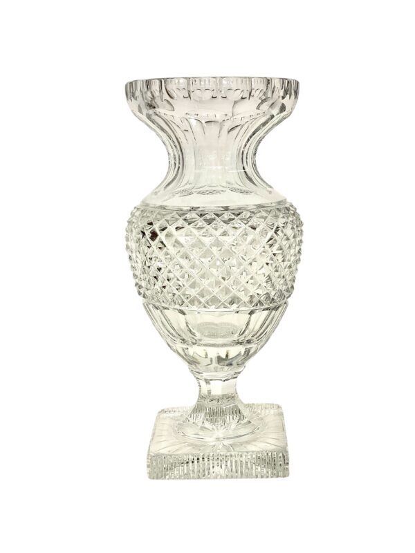 Vase Médicis en cristal taillé en diamant de Saint-Louis (attribué)