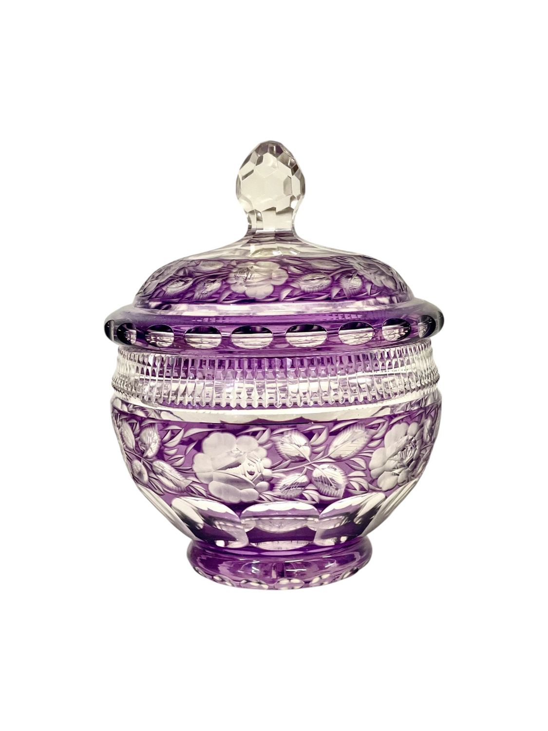 Bonbonnière en cristal taillé améthyste du XXe siècle