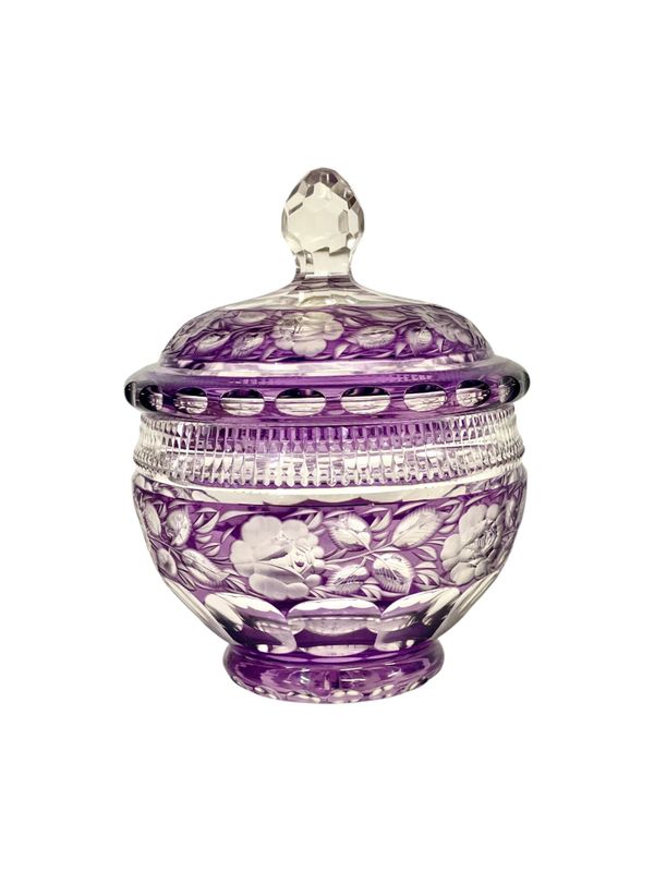 Bonbonnière en cristal taillé améthyste du XXe siècle