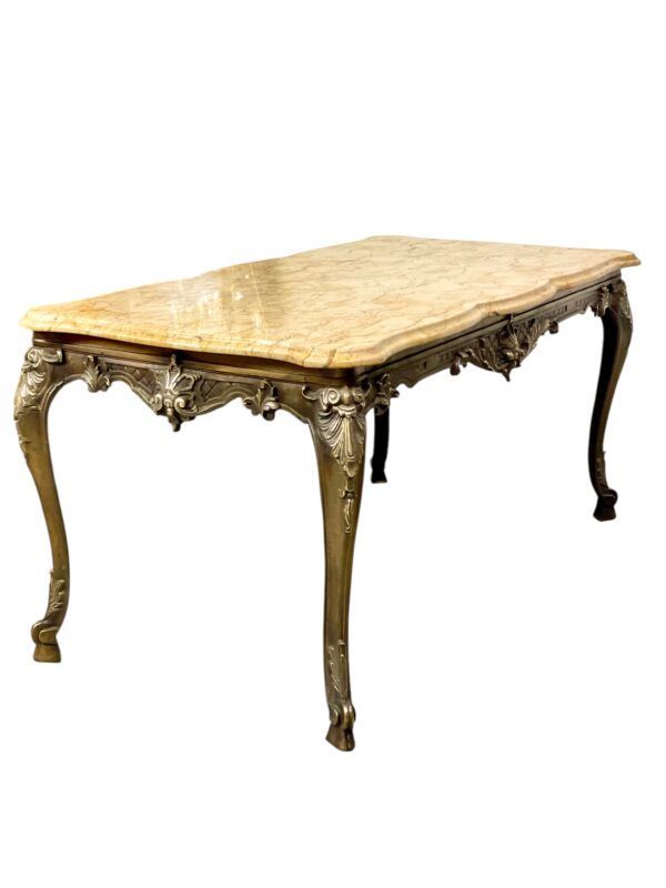 Table basse française de style Louis XV, XXe siècle