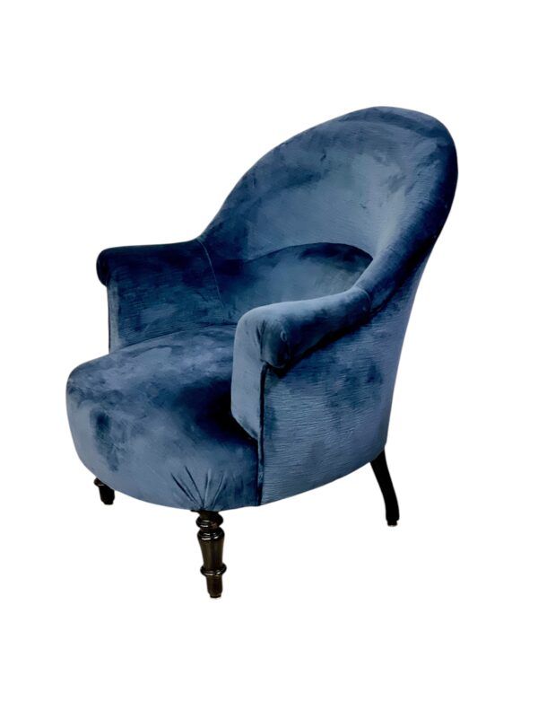 Fauteuil Napoléon III du XIXe siècle en velours bleu foncé