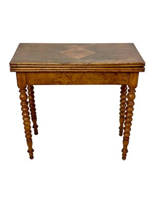 Table de jeu pliante en marqueterie du XIXe siècle