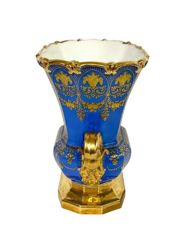 Grand vase opulent en porcelaine de Paris bleu cobalt du XIXe siècle
