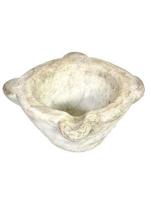 Grand mortier en marbre blanc du XVIIIe siècle