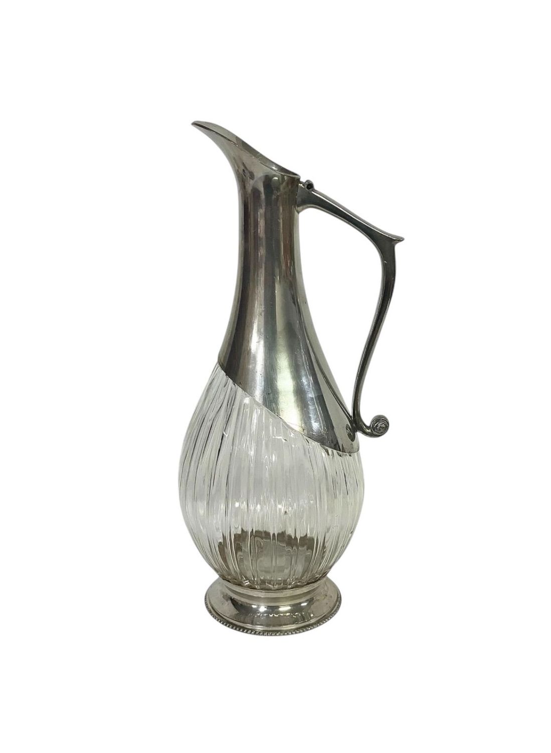 Pichet à vin rouge plaqué argent et cristal frotté des années 1960