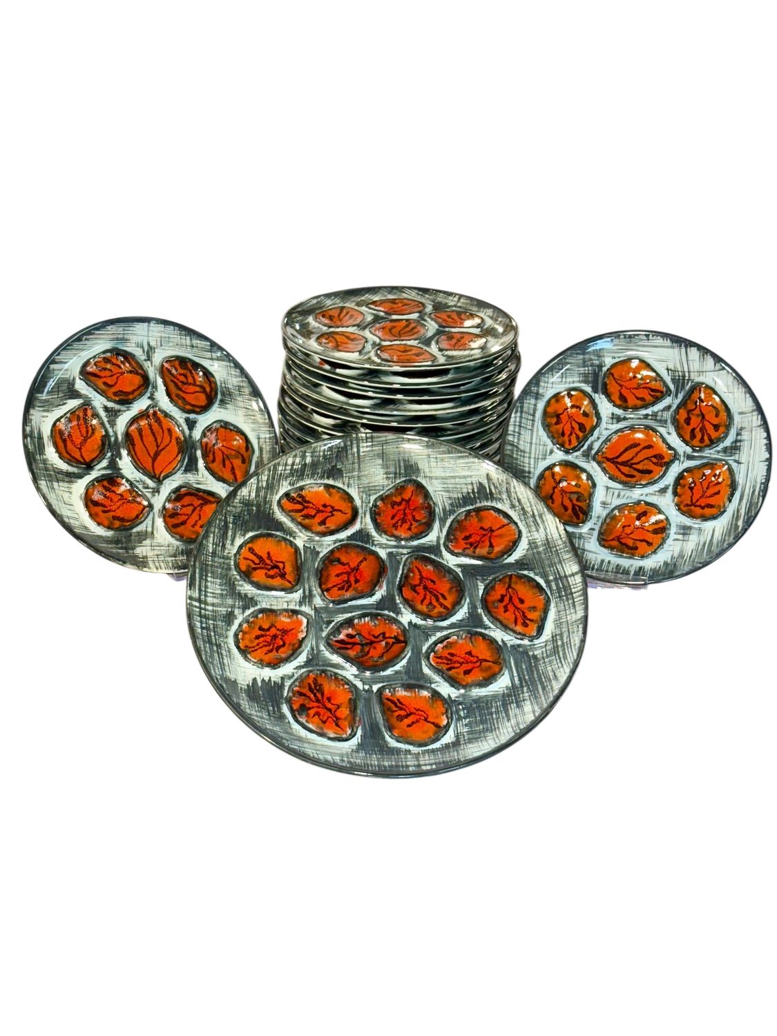 Vintage French M.B.F.A. Pornic Oyster Service, 12 Plates & Platter