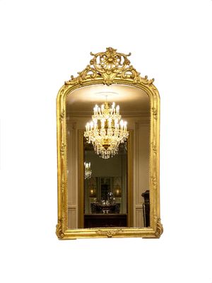 Miroir français en bois doré richement orné du XIXe siècle