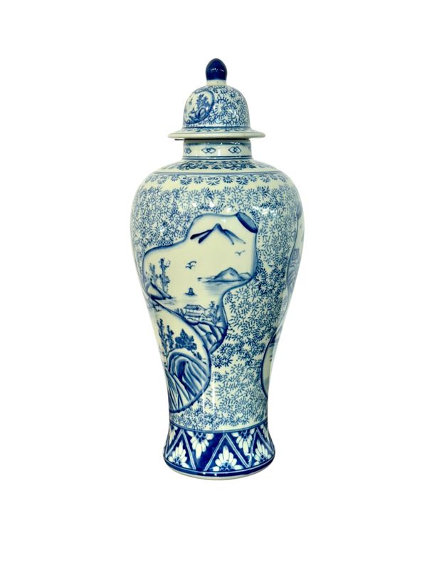 Grand vase à couvercle en faïence bleu et blanc à motifs de paysages