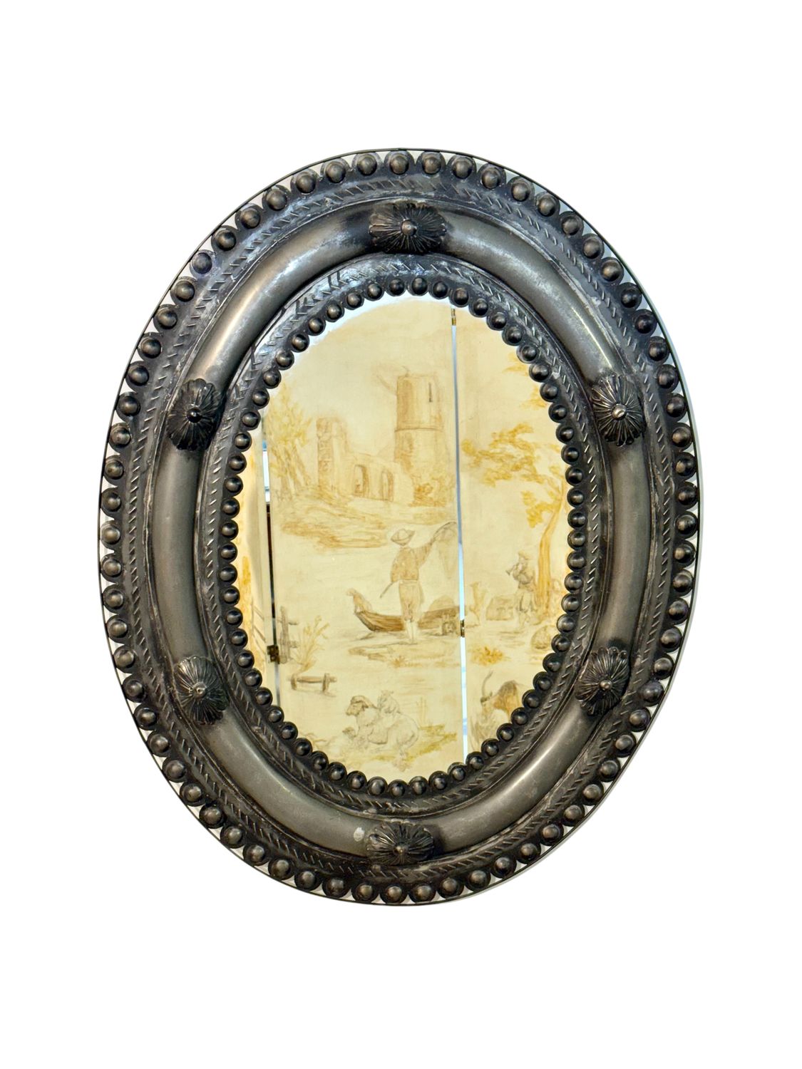 Antique miroir ovale en métal gaufré avec cabochons et rosaces