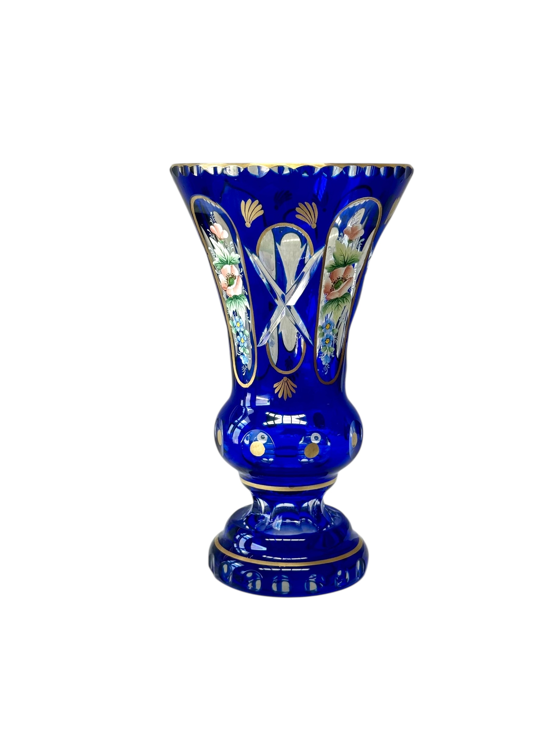 Vase en cristal bleu cobalt Overlay du XIXe siècle avec fleurs en émail
