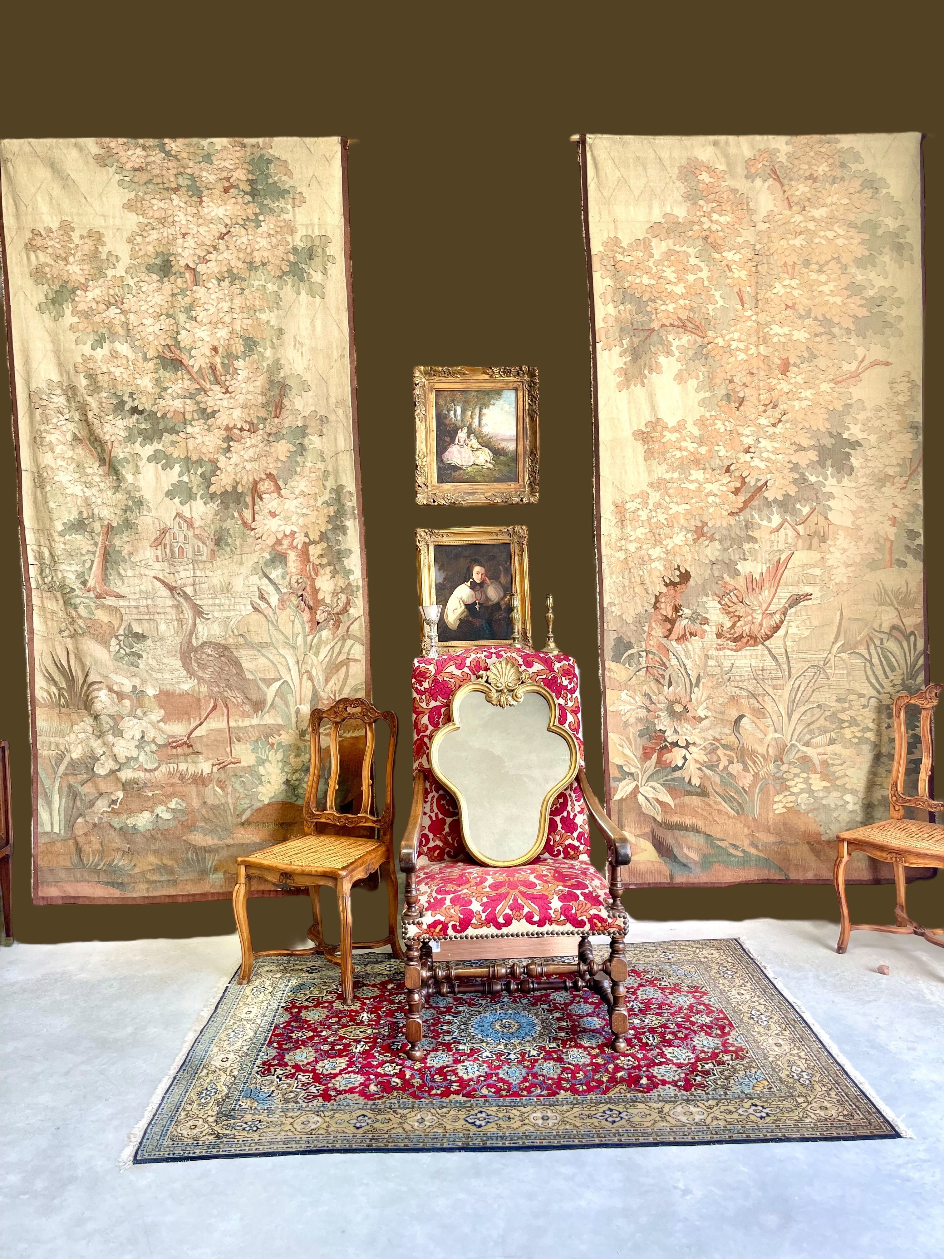 Tapis persan vintage en laine Kashan avec fond rouge et médaillon floral