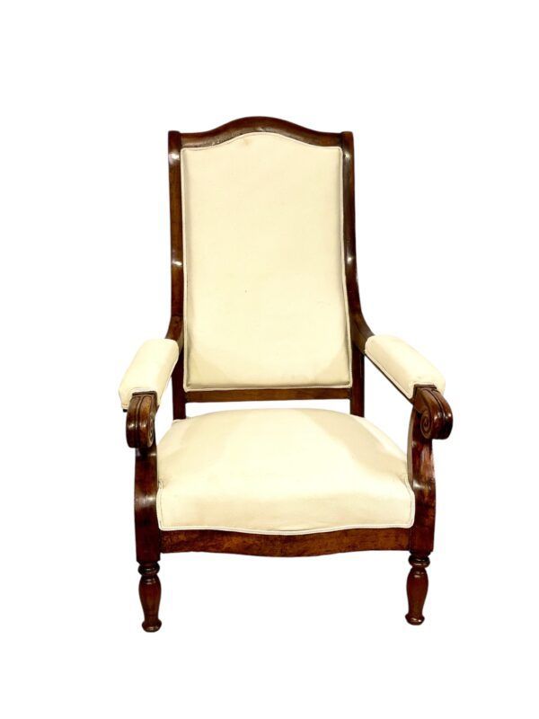Fauteuil Voltaire en noyer du XIXe siècle