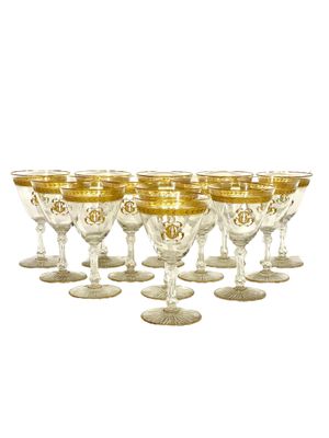 Treize verres en cristal doré du XIXe siècle, de style Saint-Louis