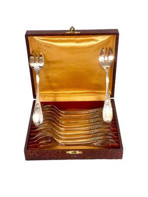 Set of 12 Ercuis Oyster Forks in Original Presentation Case