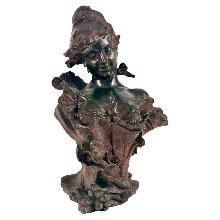 Buste Art nouveau français « Fraises au Champagne » par Alfred Jean Foretay