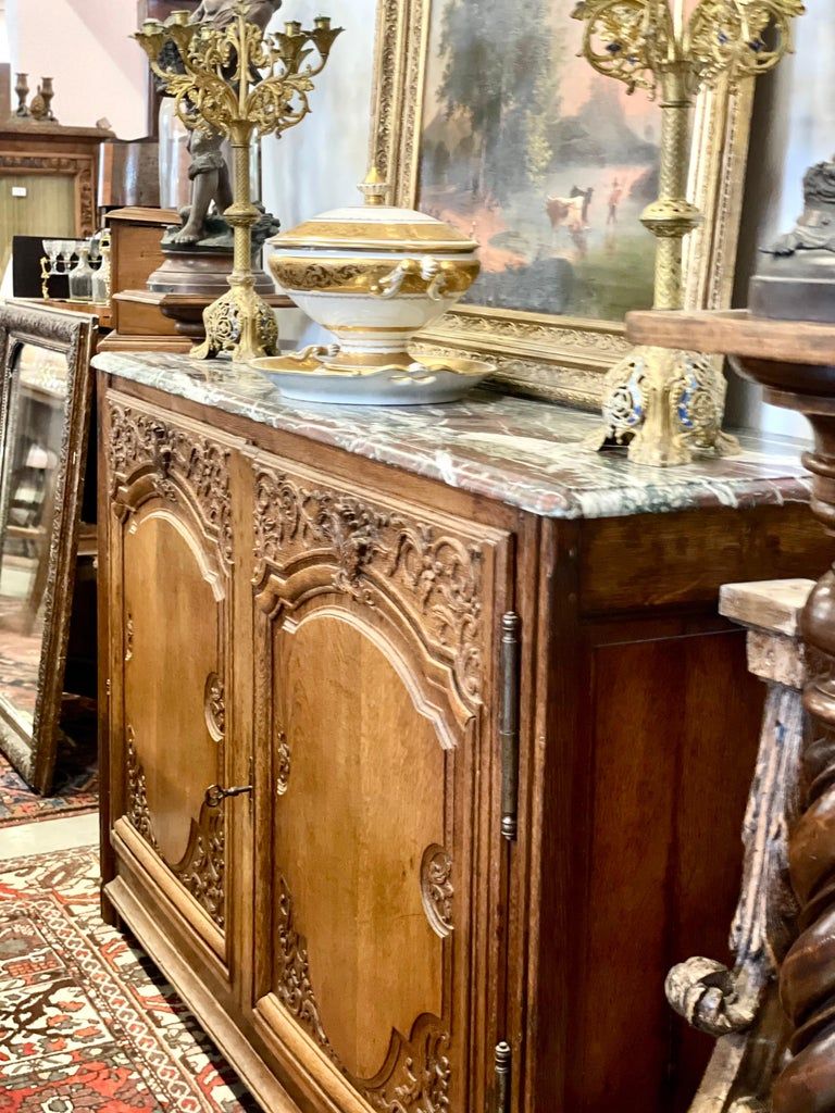 Rare 1730s Louis XV Hunter's Buffet
