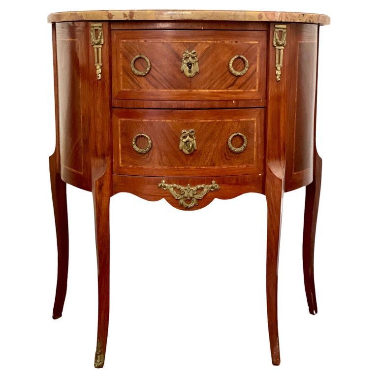 Commode demi-lune à deux tiroirs de style Louis XVI avec plateau en marbre