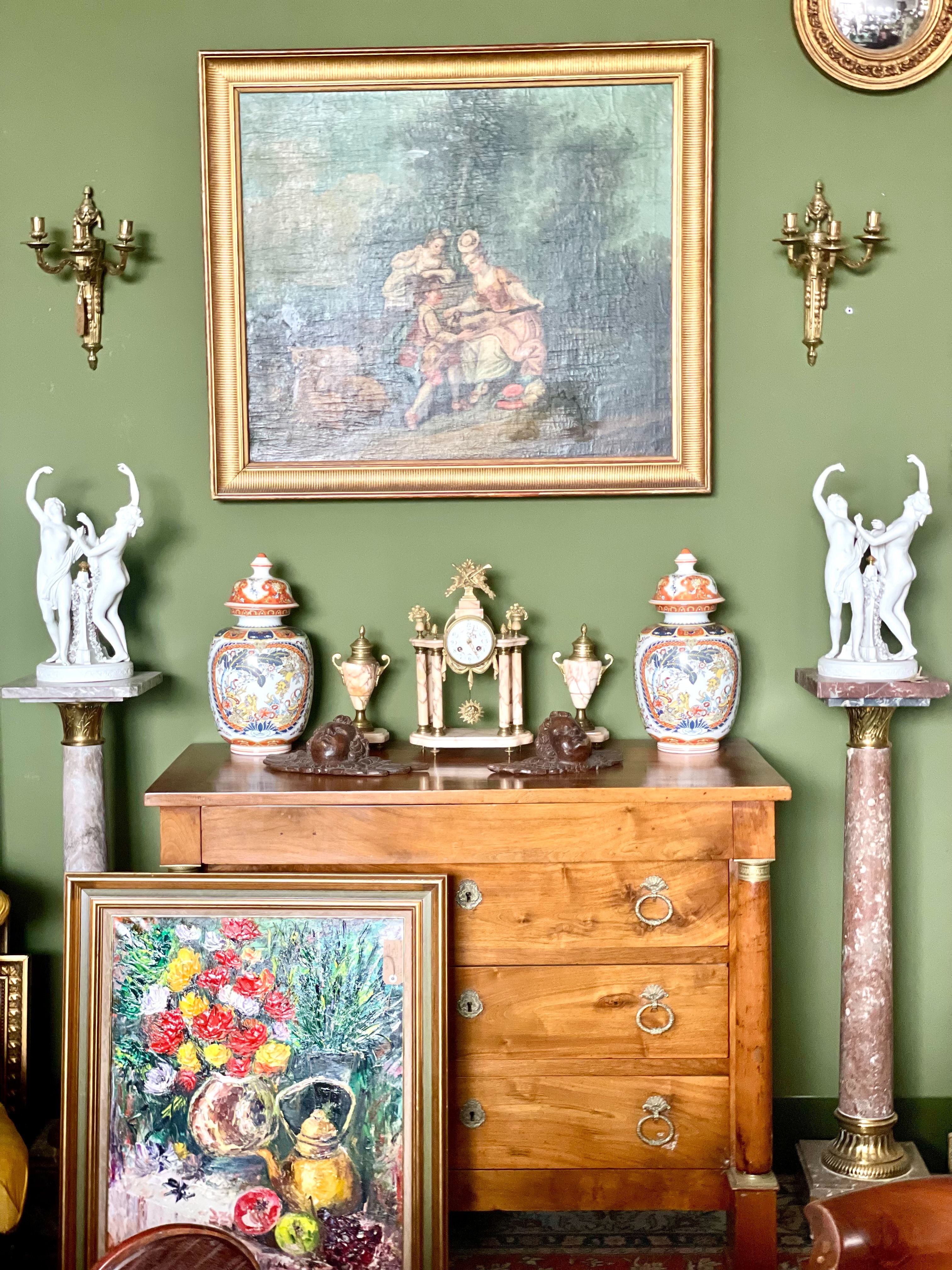 Commode en noyer d'époque Empire, ornements en bronze, France début du XIXe siècle