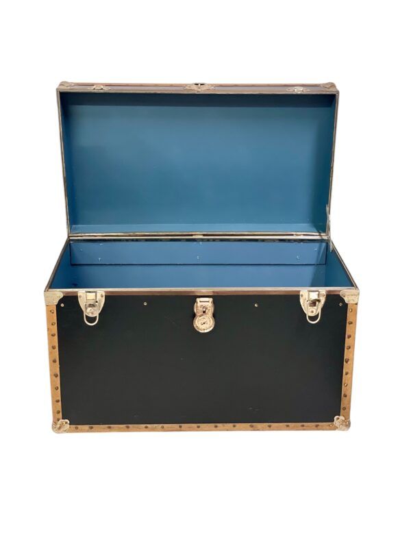 Vintage Flat Top Steamer Trunk, 20th Century