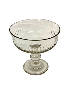 Coupe sur piédestal en cristal lourd