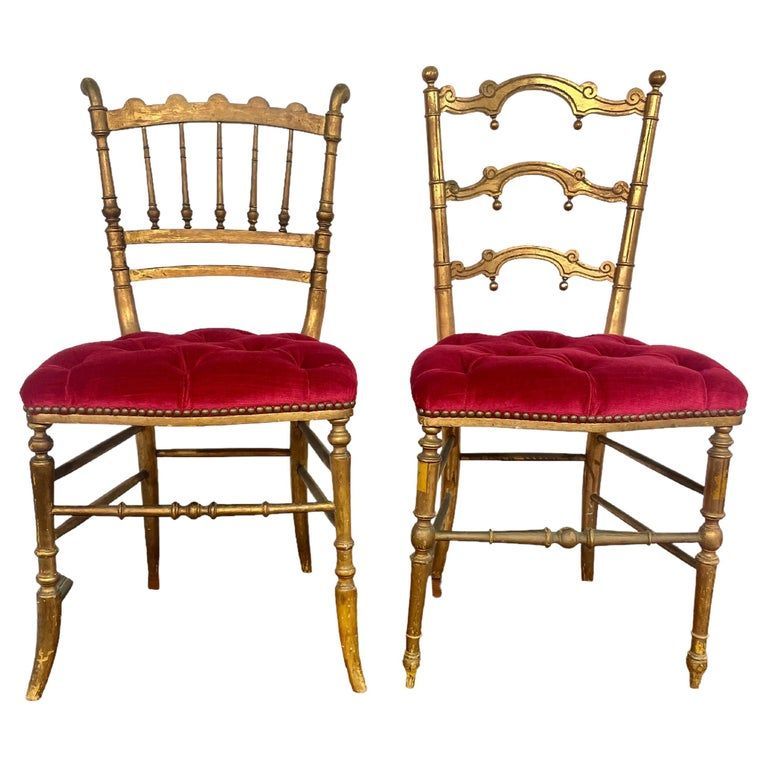 Ensemble de deux chaises d'opéra en bois doré, France XIXè siècle