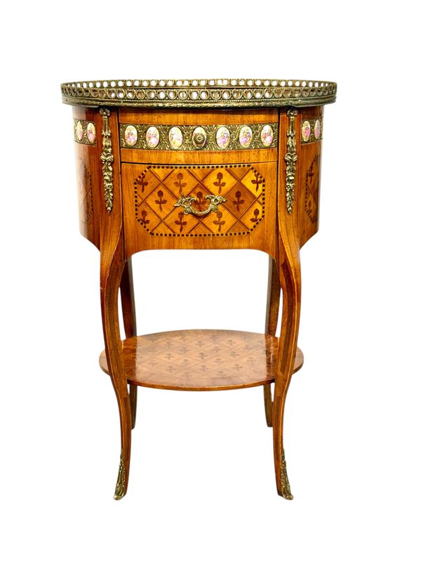 Table en Marqueterie de Style Louis XVI. Plaques de Sèvres, Paris, c.1890