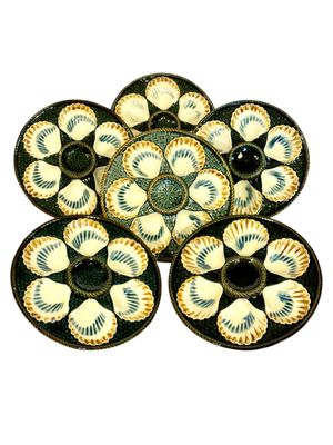 Ensemble de six assiettes à huîtres en faïence Barbotine de Longchamp, France, vers 1890